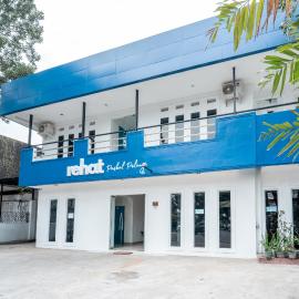 Rehat At Paskal Pelangi