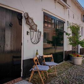 Elburg-Vesting sfeervol appartement Bij de jufferen, hôtel à Elburg