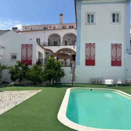Solar de Arrayollos by PURUS, hotel in Arraiolos