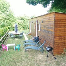 Mobil Home Chaleureux, hotel a Chailley