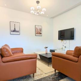 Chic studio with parking and rooftop
