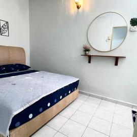 Bayan 10 Homestay, Ayer Keroh Guest House - 4bedrooms, 15minutes to town, hotel in Kampong Bukit Katil