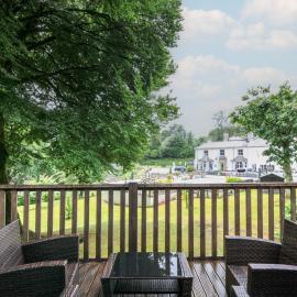 Valley Lodge 2, hotel in Callington
