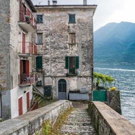 GuestHost - Lovely studio with balcony a few mt from the lake
