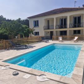 A l'ombre de l'olivier, hotel a Orgon