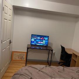 Peculiar 153, khách sạn ở Newark