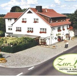Familienhotel Zur Linde, hotelli kohteessa Panschwitz-Kuckau
