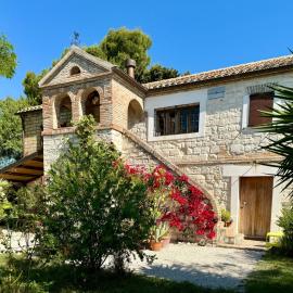 Casa Ancarano Historic Cottage Panoramic position sea 3km 4-8pers