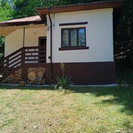Casa Padurarului, hotel a Ocnele Mari
