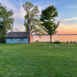 Thenells Cottage by Simple Life Rentals, hotel in Sturgeon Bay