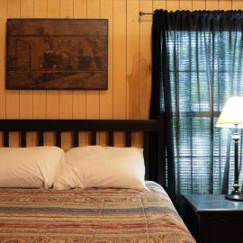 Lakeview Cedar Cabin - Whistle Stop - 2