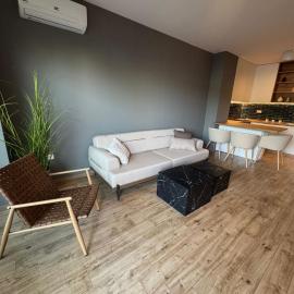 AD Luxe Lake Suite