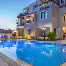 Gianna Apartments, Hotel in Almyrida