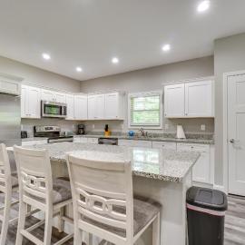 1 Mi to Dtwn Crossville: Spacious Home w/ Patio!