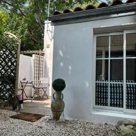 Cottage, private terrace in La Rochelle, hotel in La Rochelle