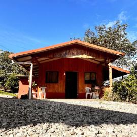 Ecos del Poás junto a la piscina, ξενοδοχείο σε Alajuela