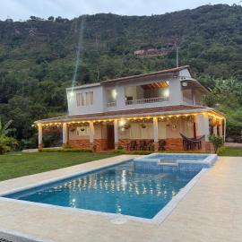 Parcela villa David mesa de los santos, hotel in Piedecuesta