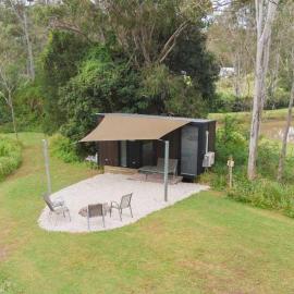Hill Creek Tiny House 4 by Tiny Away, hotel din Perwillowen