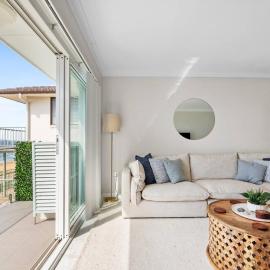 Beachfront Bliss Where Sea Breeze Meets Style