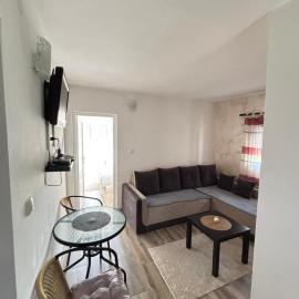 Saša Apartments, viešbutis Sutomorėje