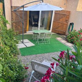 Studio tout équipé à la nuitée ou plus,proche aéroport Bastia
