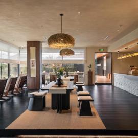 Terra Art Zen Hotel with Rooftop Zen Garden, Veggie Dining,Pick-up service,English speaking,Free Laundry, hotel u gradu Čengdu