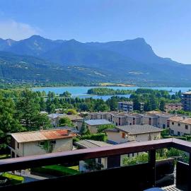 Le petit perchoir du lac, hotel em Embrun