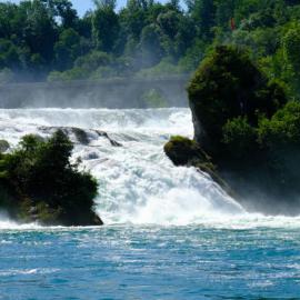 Wohlfühloase am Rheinfall, отель в городе Нойхаузен-ам-Райнфалль