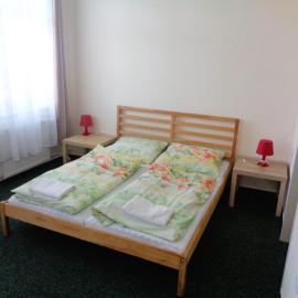 Hotel U Lázní - ubytování pro nenáročné, hotel v Ostrožské Nové Vsi