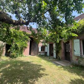 Maison de campagne cosy, nature et souvenirs, hotel a Boeurs-en-Othe