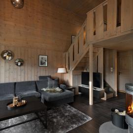 Ski and Bike in out Geilo Family Cabin Vestlia, 4BR, 2Bath, 2WC, Sauna, Free WiFi & Parking, Geilo Sommerpark & Beach, Walk to shops & train Oslo bergen, hotell i Geilo