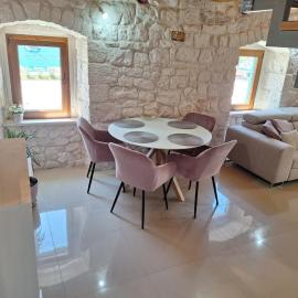 apartman "Dora"