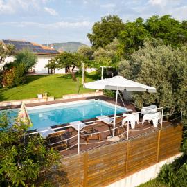 Villa in campagna con piscina