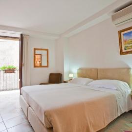 Hotel Moderno, hotel Ericében