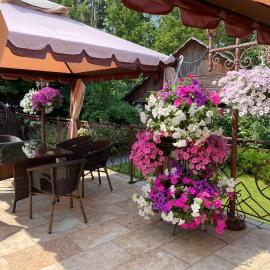 Charivna Taistra, hotel in Brovary