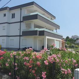 Ferienwohnung Adriaperle Villa Casper mit Whirlpool, hotel i Palit