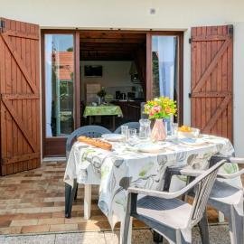 Holiday Home Sicard-4 by Interhome, hotel in Mimizan-Plage