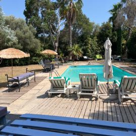 LE BONHEUR AVEC PISCINE ET JARDIN