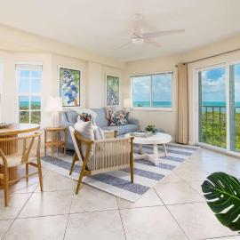 Marina and Ocean View 2 Bed 2 Bath End Unit 4201, Hotel in Tavernier