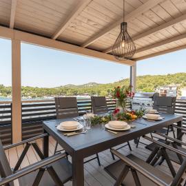 Luna Mare Boutique Holiday House Drage