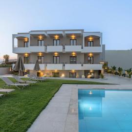 Pinelopi Hotel, hotel u gradu Platanes