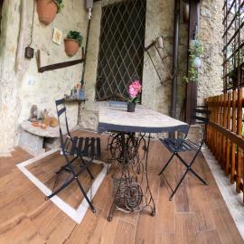 La Corte Segreta & Jacuzzi, hotel en Arpino