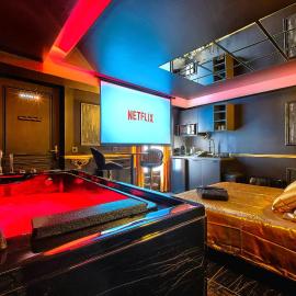 LA GOLDEN ROOM - Suite de Luxe avec Jacuzzi, hotel sa Mâcon