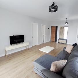 Bright Spacious Family Apartment in White Sails