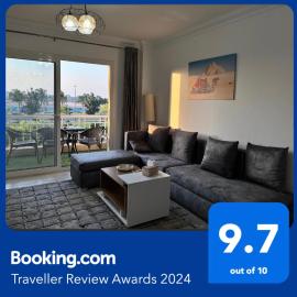 Luxury Inn: 3BR Amazing View in Madinaty12