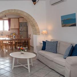 Provenza House, hotell i Kýthira