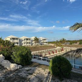 Kalopsia Seaside Villas & Marina، فندق في عظيم غوانيا كاي