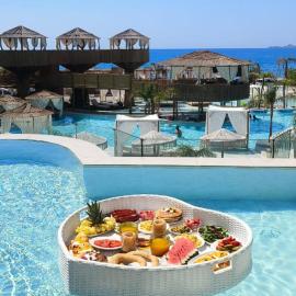 Alia Beachfront Suites and Spa, хотел в Хараки