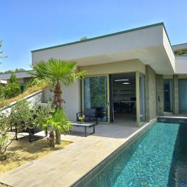 Nature Retreat with Private Pool 279, hotel u gradu Shetaj