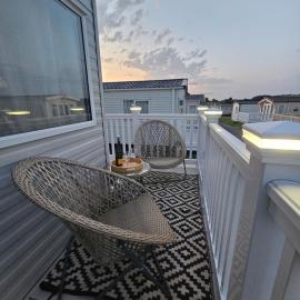 Jurassic Bliss - stylish static caravan with partial sea view at Durdle Door, hotel di Wareham